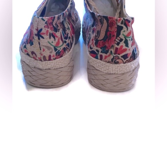 Espadrilles With Frida Kahlo Floral Print 7.5 Made in Mexico Like New - Picture 6 of 10
